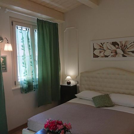 Il Piccolo Giglio Bed & Breakfast Porto SantʼElpidio Екстериор снимка