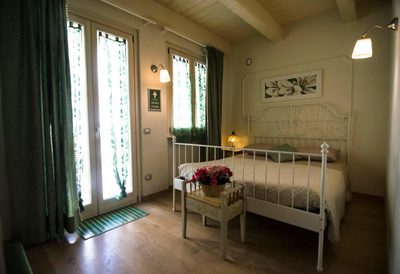 Il Piccolo Giglio Bed & Breakfast Porto SantʼElpidio Екстериор снимка