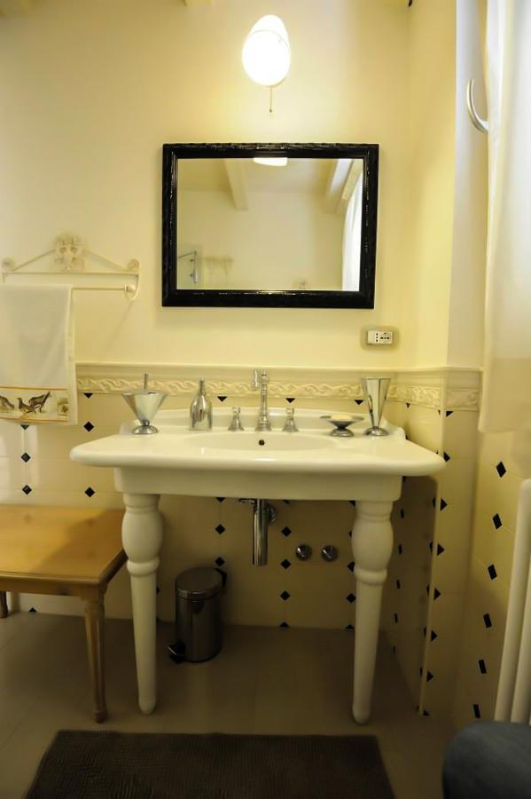 Il Piccolo Giglio Bed & Breakfast Porto SantʼElpidio Екстериор снимка